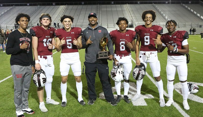 🎉𝐇𝐚𝐩𝐩𝐲 𝐁𝐢𝐫𝐭𝐡𝐝𝐚𝐲!!!🎉

Happy Birthday shoutout to our Offensive Coordinator Coach Hughes❗️❗️❗️🎂