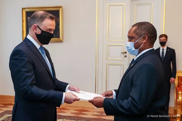 Rwanda in Poland tweet media