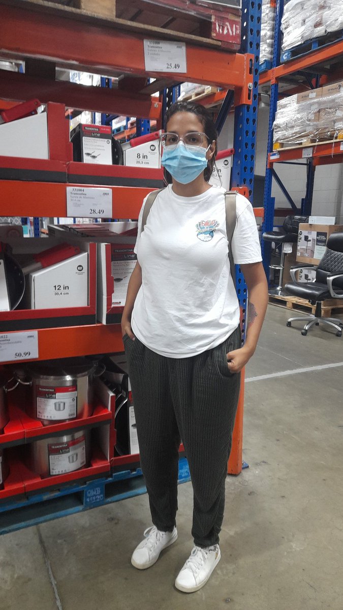 MarisabelSalas's tweet photo. Hoy me vestí bien cómoda y me dijeron que si era machorra🤣 la gente no descansa! https://t.co/hxGaFknrtd