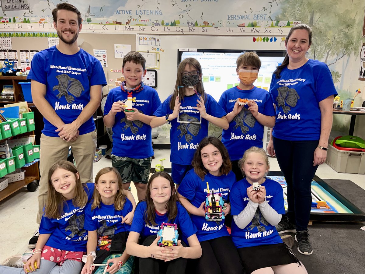 CTLawsonGrade1's tweet photo. Now that our shirts are here, we are ALMOST ready to compete on Saturday at Hardin Valley! #HawkBots #CargoConnect @WoodlandHawks @firstlegoleague https://t.co/VceVjh33eZ