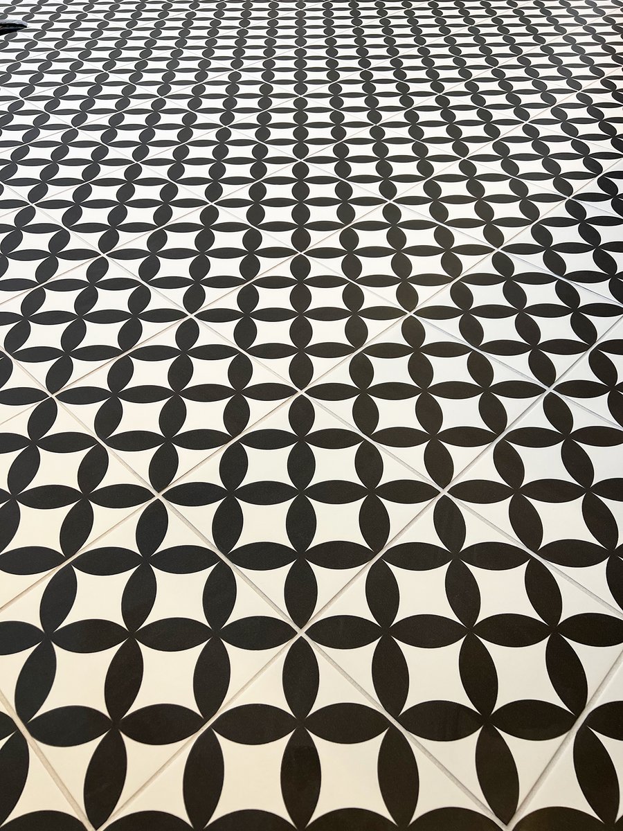 CocoTile's tweet image. Four Leaf Floral Tile Floor #cocotile