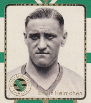 Legends__Stats's tweet photo. [#N6] 
Today we are going to talk about Erwin Helmchen, German striker of the 1930-40s:
Goals : 615
Assists : 102
Total : 717
#Helmchen🇩🇪 https://t.co/vDOSpffBWA