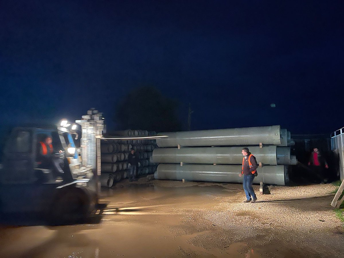 EndrinGjipali's tweet image. Unloading #GRP #pipes. 

#SpigaSRL #IdrometSiderSRL #Rorex