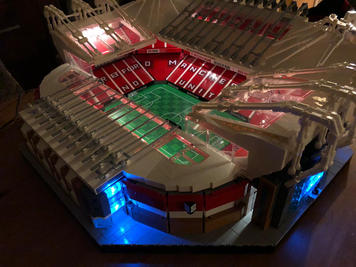 sara041069's tweet photo. #lego #mufc #ManchesterUnited #oldtrafford  built in a week by my son. Would have been sooner but bag 17 had a wheel instead of a brick in the pack 🤣 https://t.co/lCaZ1fyMhJ