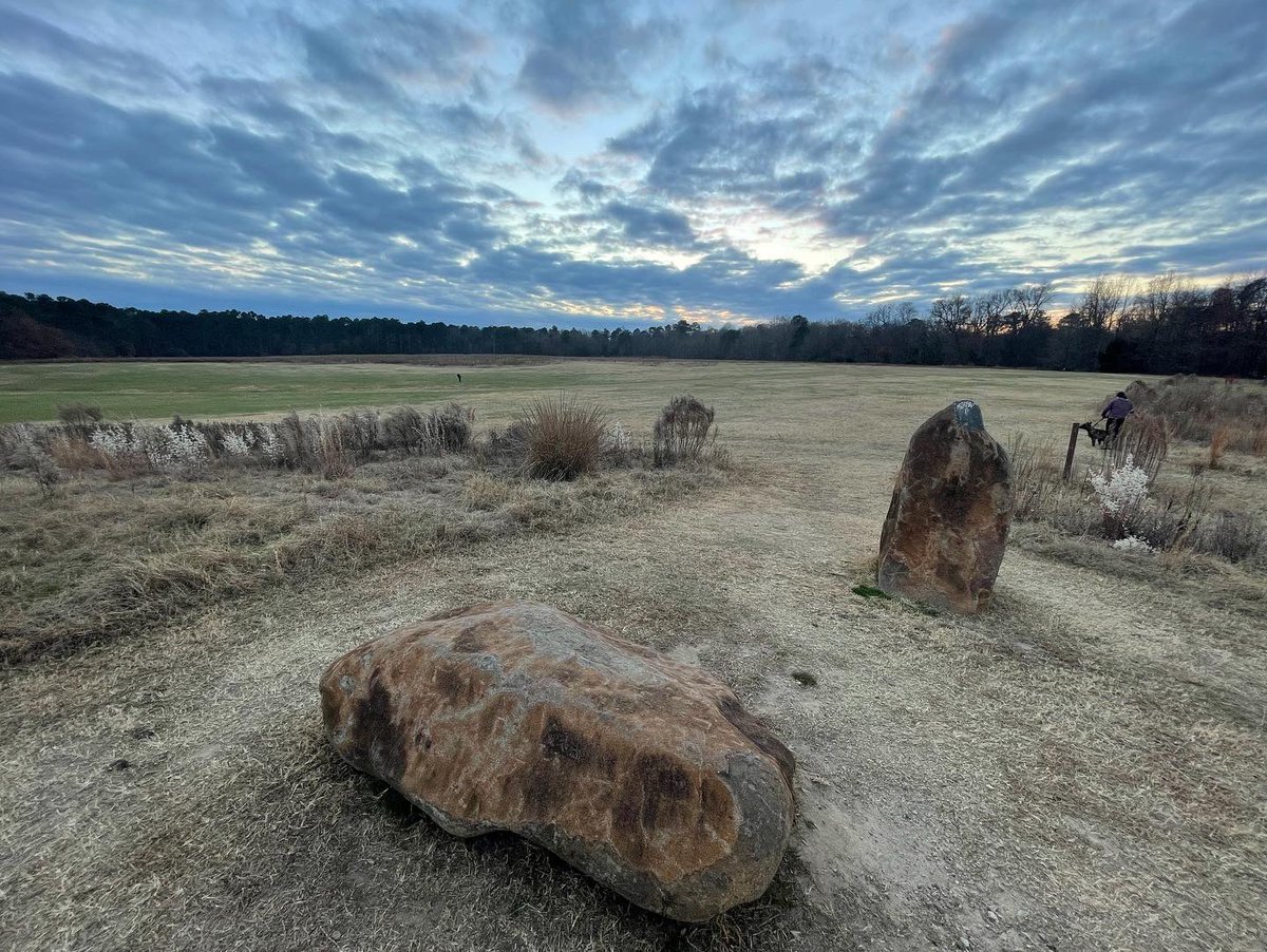 MattTalhelm's tweet photo. ON @WRAL AT 6: Opposition is growing to stop a rezoning that would allow a 4-story complex w/ 375 apartments on land bordering Horseshoe Farm Nature Preserve in #Raleigh. I’ll show you what they’re doing to send a message to @raleighgov city council before a hearing tonight. https://t.co/VecDjB1TT1