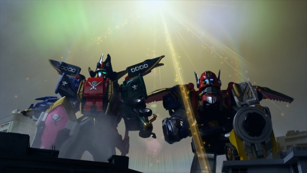 BlazeBinges's tweet photo. #WhatIf Power Rangers adapted this https://t.co/dzYZsna8oO