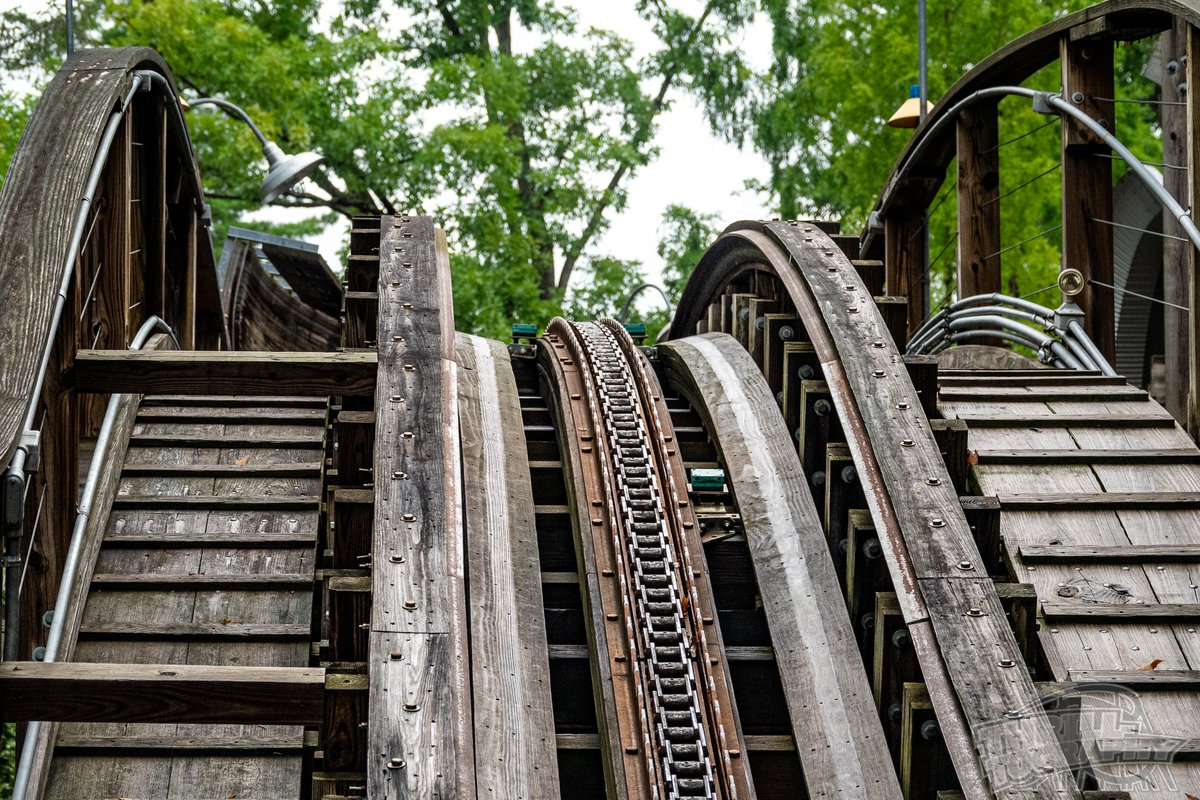 Thrilltography1's tweet photo. #FlyingTurns at @knoebels has flown (and turned?) in to celebrate another #trainlesstuesday with us today. https://t.co/kxSqHnKF2S