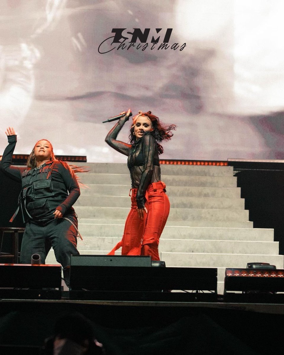 esqueIas's tweet image. ㅤㅤㅤㅤㅤㅤㅤ𝗟𝗮𝗻𝗶'𝘀 space
ㅤㅤㅤㅤ #TSNMIXMAS © 𝗲𝘀𝗾𝘂𝗲𝗜𝗮𝘀

Tener la oportunidad de volver a hacer este evento como en los viejos tiempos, me hace más que feliz. Happy TSNMI XMAS, may the wave be with you. 🤍