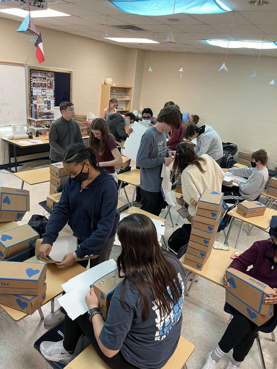 CTJNHS's tweet photo. Items donated and 600 boxes folded for Childrens Hunger Fund! #theneisdway #everyonecounts #jaguarpride https://t.co/k8Dk2spsSZ