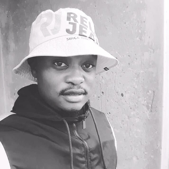 EdMatome's tweet photo. #NewProfilePic https://t.co/FexLzQbpKI