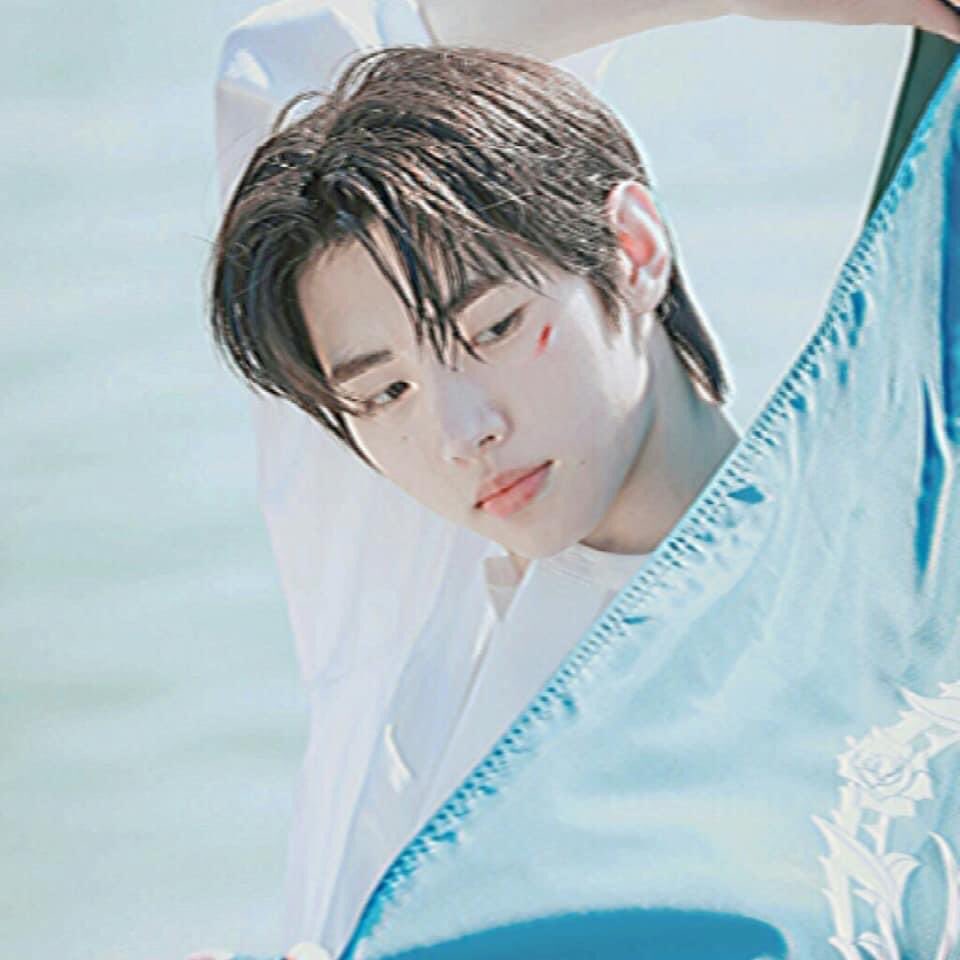 dane_levisay's tweet photo. 🎂HAPPY SUNGHOON DAY🎂

성훈🐶생일🐰축하

#HAPPY_BIRTHDAY_SUNGHOON
#성훈왕박생일_겨울백구_오신날
#02z개그리더_겸_성장중독 https://t.co/xqcd1TxMAx