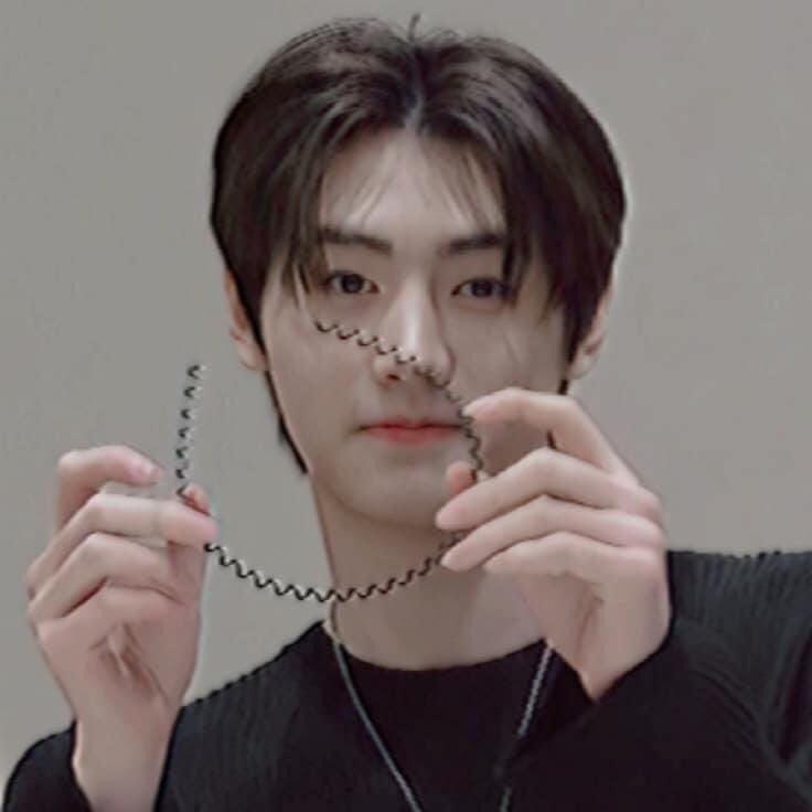 dane_levisay's tweet photo. 🎂HAPPY SUNGHOON DAY🎂

성훈🐶생일🐰축하

#HAPPY_BIRTHDAY_SUNGHOON
#성훈왕박생일_겨울백구_오신날
#02z개그리더_겸_성장중독 https://t.co/xqcd1TxMAx