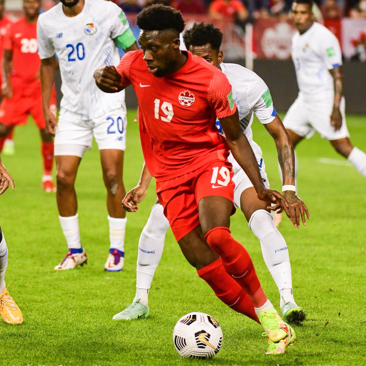 CanadaSoccerEN's tweet photo. 👏 Alphonso Davies named IFFHS Men's World Team for 2021 🏆 https://t.co/fFIVVP3W5P https://t.co/YgVZNdwmOZ