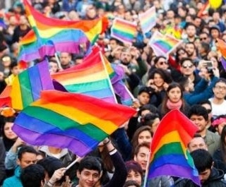 ClauKriman's tweet photo. MATRIMONIO IGUALITARIO SERÁ LEY.
Hoy Chile a dado un gran paso en la igualdad de derechos para todos los Chilenos.
Hoy Chile es un país más libre.
#amoresamor #matrimonioigualitario
#claudiakriman2021 #chile #concepcionchile🇨🇱 #instachile #instaconce #concegram https://t.co/OCJUGu3KuY