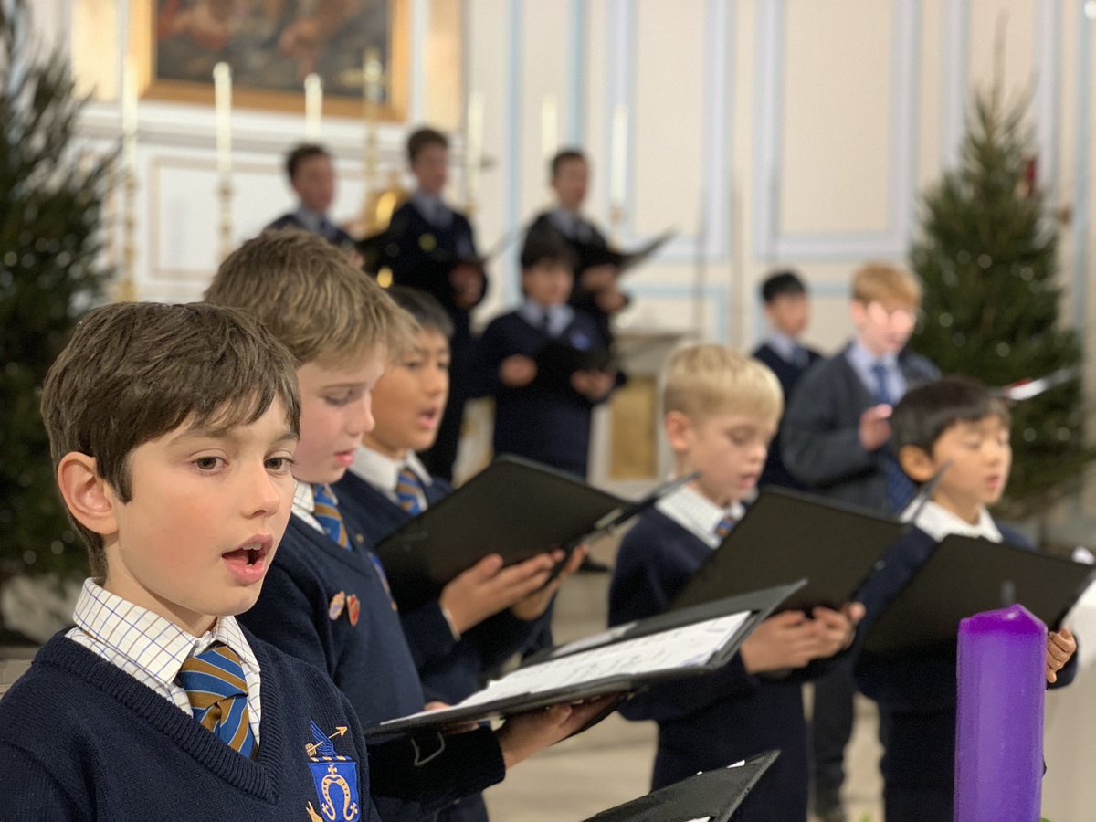 SJBheadteacher's tweet photo. Thank you to our wonderful Chapel Choir, readers and staff who worked so hard to adapt to a very last-minute Carol service online tonight. Boys, you sang and read beautifully and have given us all the perfect preparation for Christmas. @SJBWindsor @AdamHope_Music https://t.co/yYduilfT0y