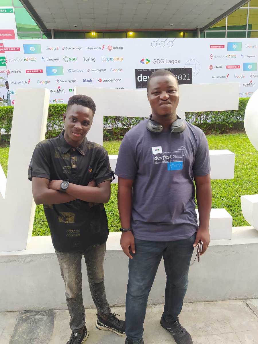 ayomideonibokun's tweet image. Recap at #devfestlagos2021 

Got to finally meet @auwalms @aniediudo 😎😎