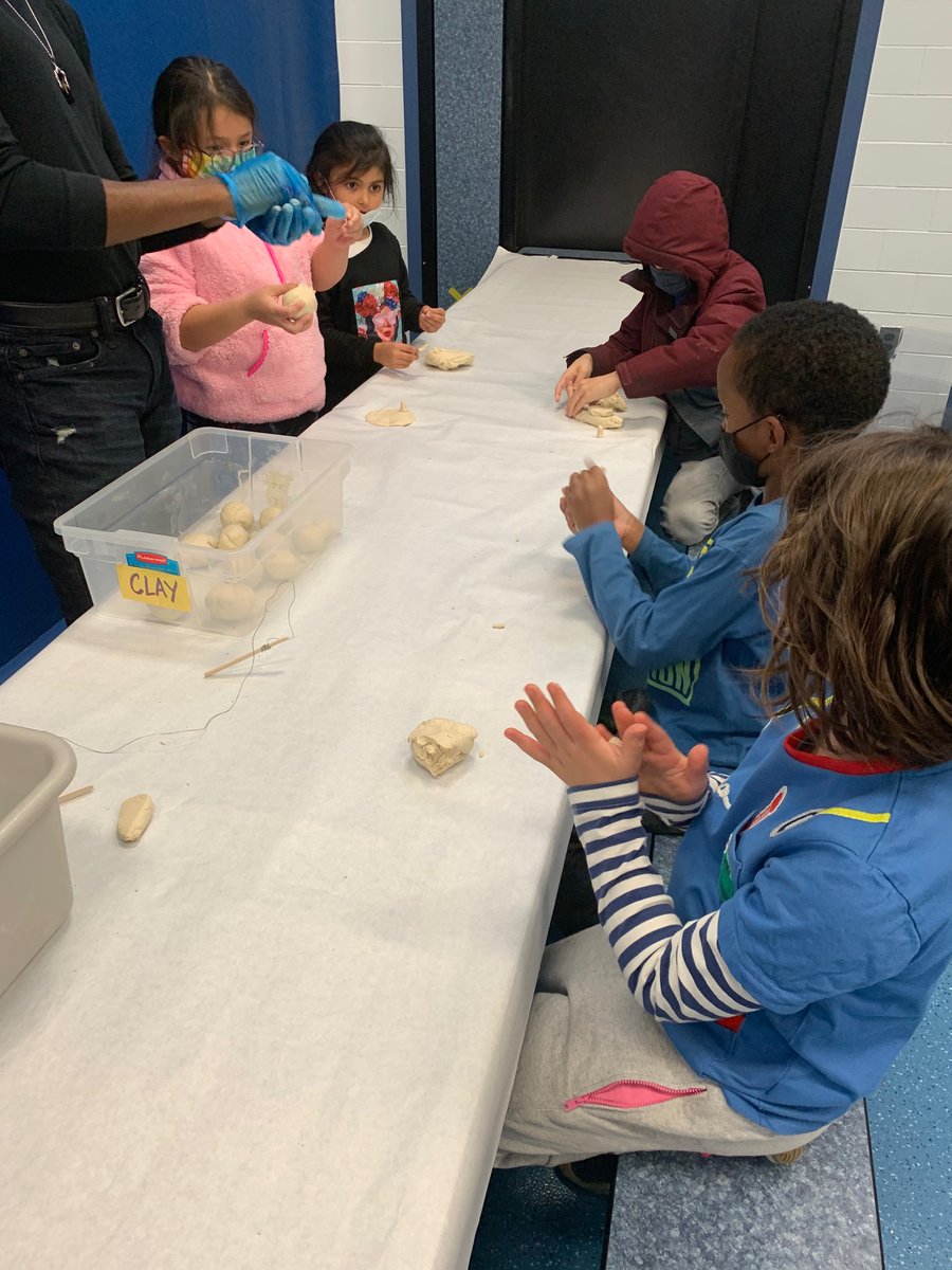 CampbellExtday's tweet photo. Fun with Science and engineering in our S.T.E.A.M. Club! https://t.co/GQauKacs8D