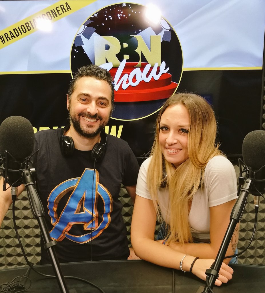 Dario_Ghiro's tweet photo. Noi siamo "quelli del weekend", ma siamo anche "quelli di #RBNSHOW"! 😁😎🎙️🎧
Vi aspetto con @CAleati tutti i martedì dalle 21.00 alle 22.30 sempre e solo su @radiobianconera 📻⚪⚫
#RBN #RadioBianconera #TuttalaJuvechevuoi #DomenicaSport https://t.co/Z3BDzmXa4V