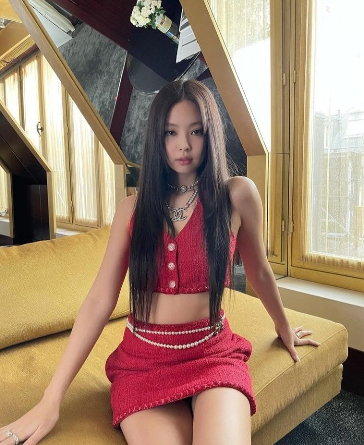 ariakorea's tweet photo. Cidden anlamıyorum. Aklımı kaçırmak üzereyim TAEHYUNG Instagram üzerinden yanlışlıkla JENNİE'ye istek attı diye neden jennie linç yiyor mal mısınız? Abi kız naptı kızın suçu yok zaten ortada suçta yok bırakın milletin hayatını kendi boktan hayatınıza bakın 
İdolüme zulm ETTİRMEM https://t.co/t8qBmSchDB