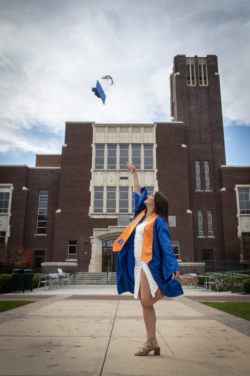 Brookeblau's tweet photo. 🎓🎓 so soon https://t.co/8vQBl4dcuF