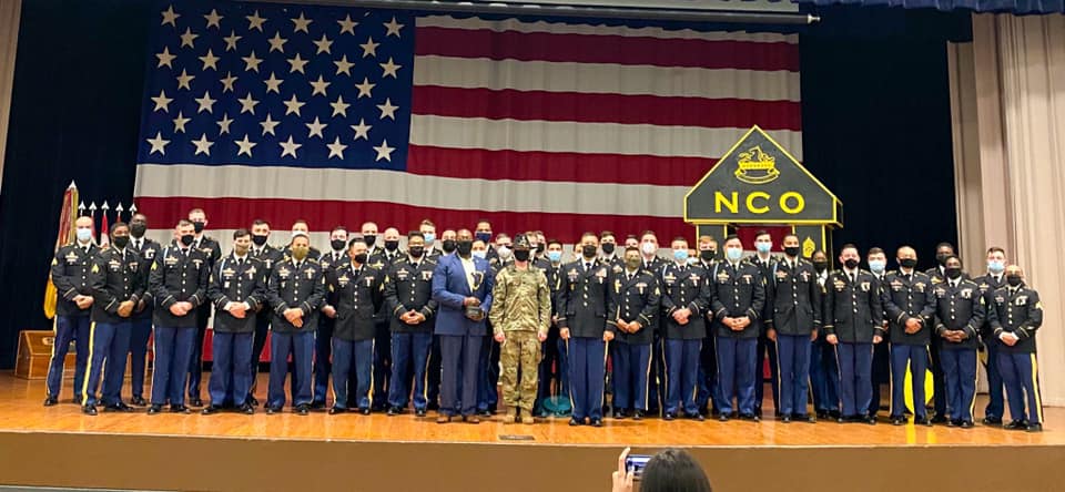 1stCavalryDiv's tweet image. The Stallions had the distinct honor to induct 43 men and women into the Corps of Non-Commissioned Officers.  We congratulate these Troopers and wish them luck as they take on new responsibilities and overcome new challenges. 

#HonorAndCourage #Stallions #NeverQuits #BeTheLegend