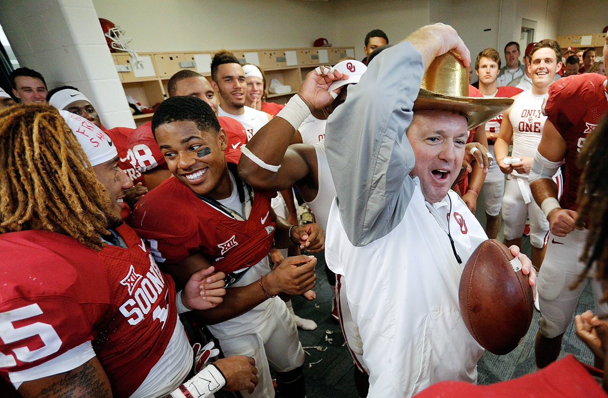 OU_Football's tweet photo. Hall of Fame @CoachBobStoops, in the words of his players…

(A thread) https://t.co/kDqRHWEYaf