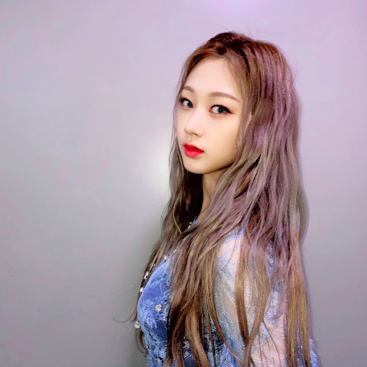 aeslogy's tweet photo. ·   ⠀╱   ⠀★   ⠀æ   ⠀__   ⠀ᥱvᥱnt   ⠀:   ⠀up   ⠀♡⸝   ⠀dᥲtᥱ   ⠀ぽ .   ⠀#𝐕ENℕA一生酔いℂ𝔹    ⠀!

Venna dice rana y Maddie salta, pero directito a su cb que estuvo esperando desde hace meses. Por fin puede gritar a todo pulmón por la reina de reinas. ¡Suerte! 🧡 https://t.co/2iGGbXVsY5