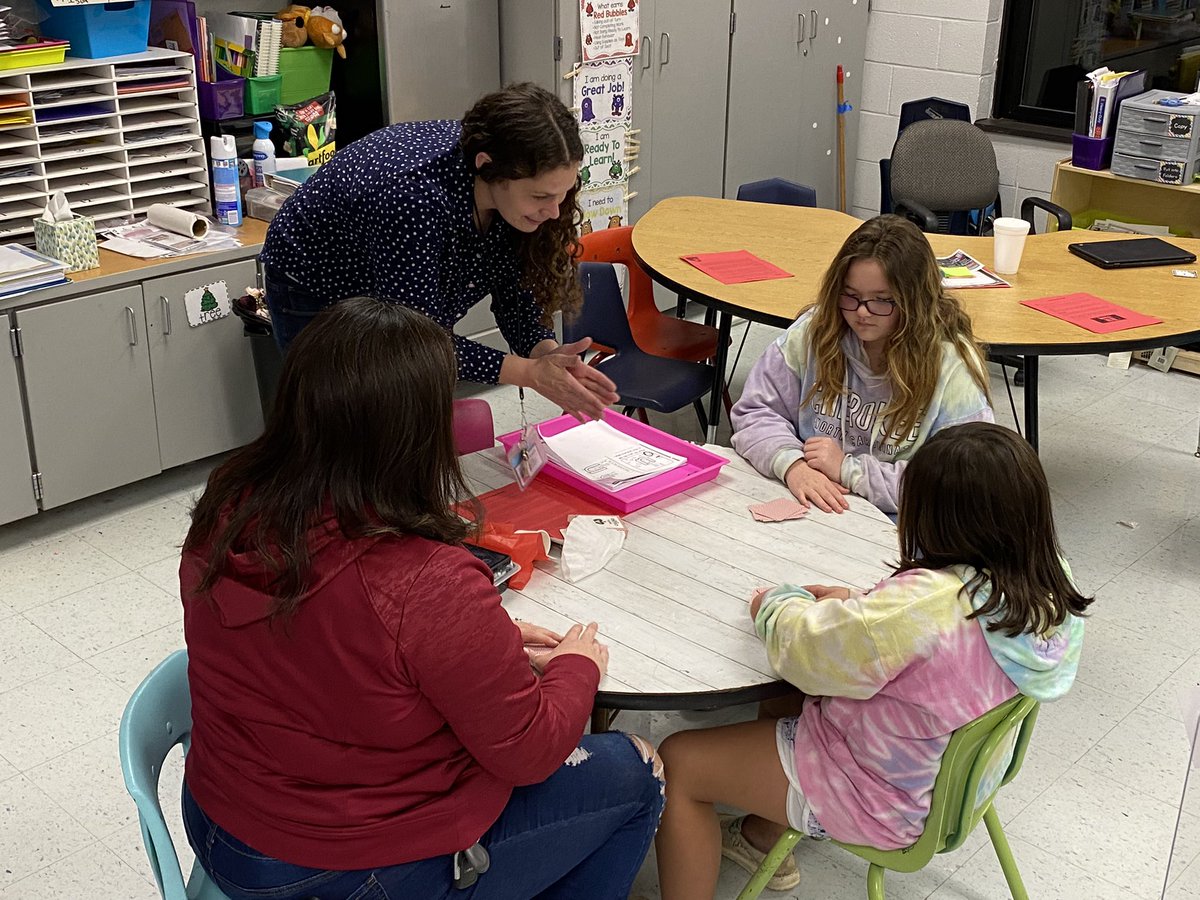 All smiles <a href="/spspride1/">spspride</a> Literacy Night. Growing Hearts, Minds, and Relationships. <a href="/saludaschools/">SaludaCountySchools</a> #OneSaluda <a href="/sdeloach86/">sarah deloach</a>