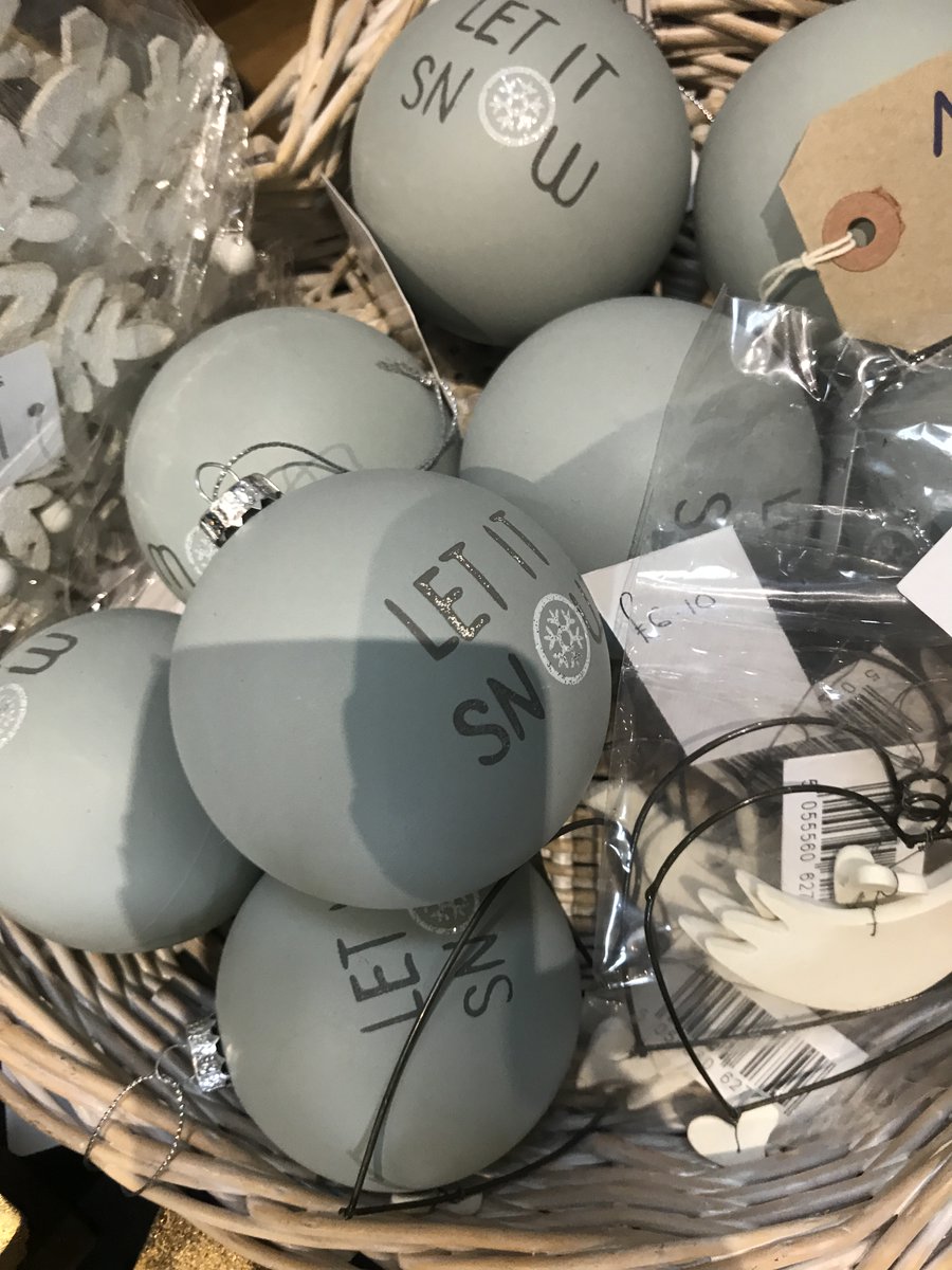 therhspa's tweet photo. You can't help but get in the festive mood at our #RHSChristmasFayre @RHSSuffolk this Saturday. @suffolk_hour #SuffolkHour Free entry, ample parking. 70 stalls and entertainment. https://t.co/nOUr8w3VAJ