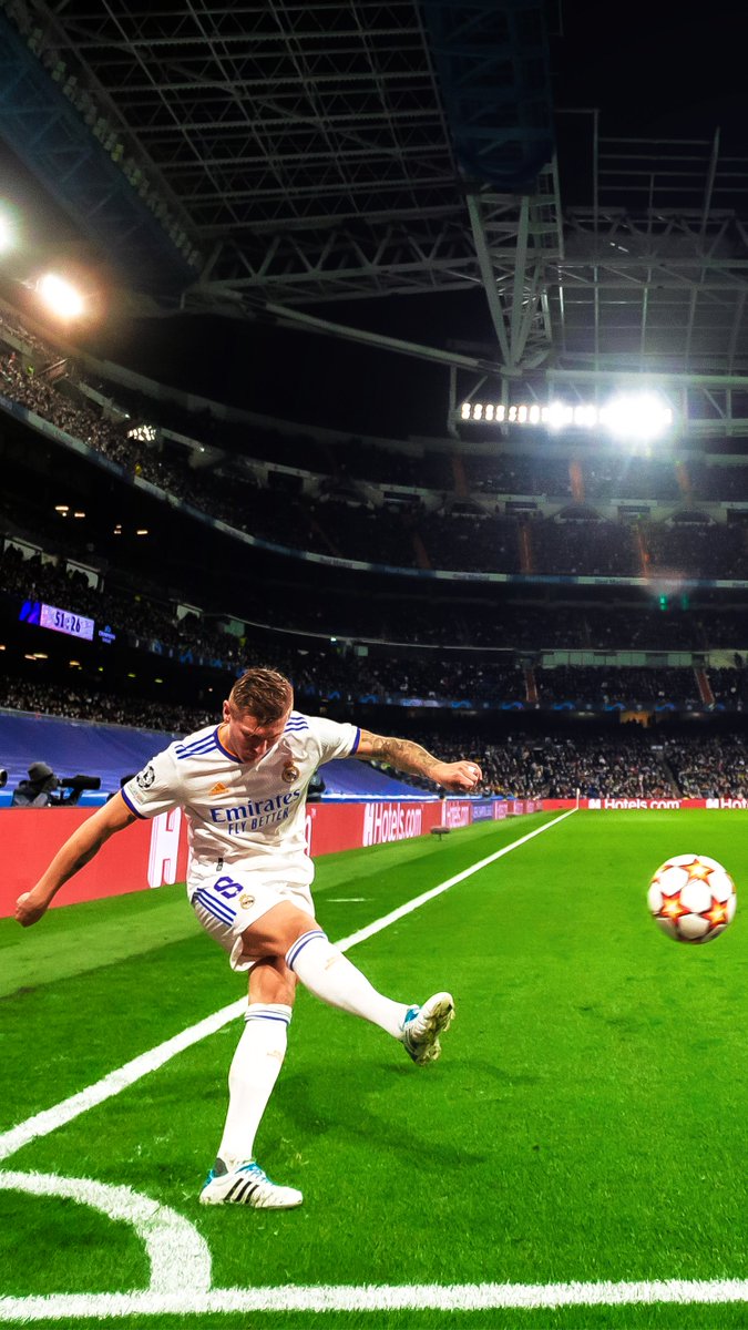 emranovic7's tweet photo. #Kroos #RMAINT 📱 https://t.co/20omB3drNS