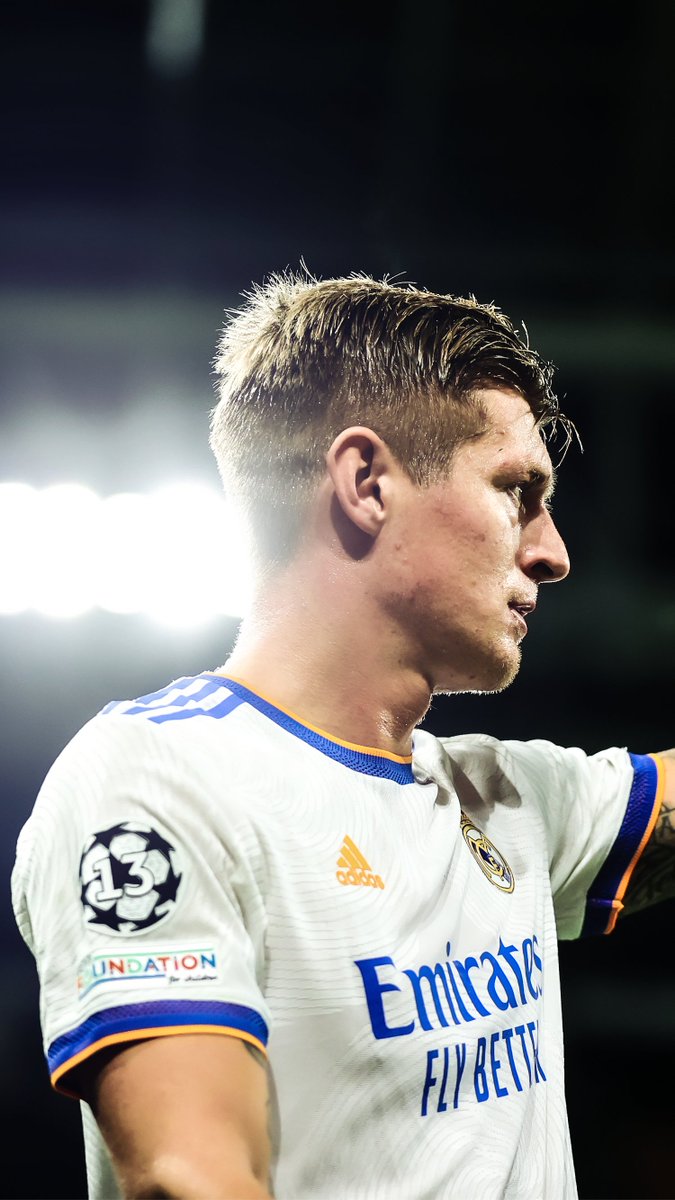 emranovic7's tweet photo. #Kroos #RMAINT 📱 https://t.co/20omB3drNS