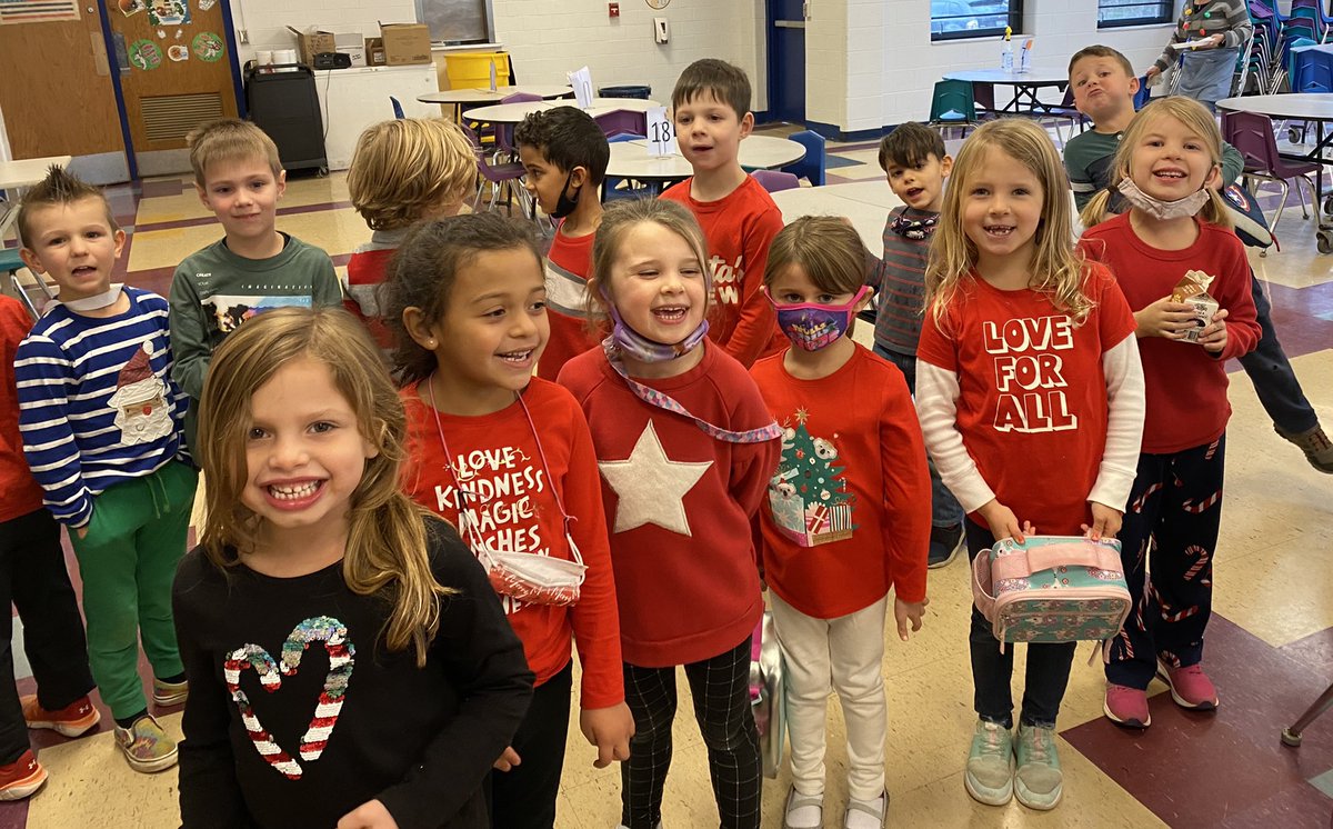 ErieviewEagles's tweet photo. Today was red &amp; white dress day     We truly appreciate all the hard work our PTA did over the weekend to make Erieview into Candyland! 🍭🍬🧁🍡 https://t.co/2bi5JmGts4