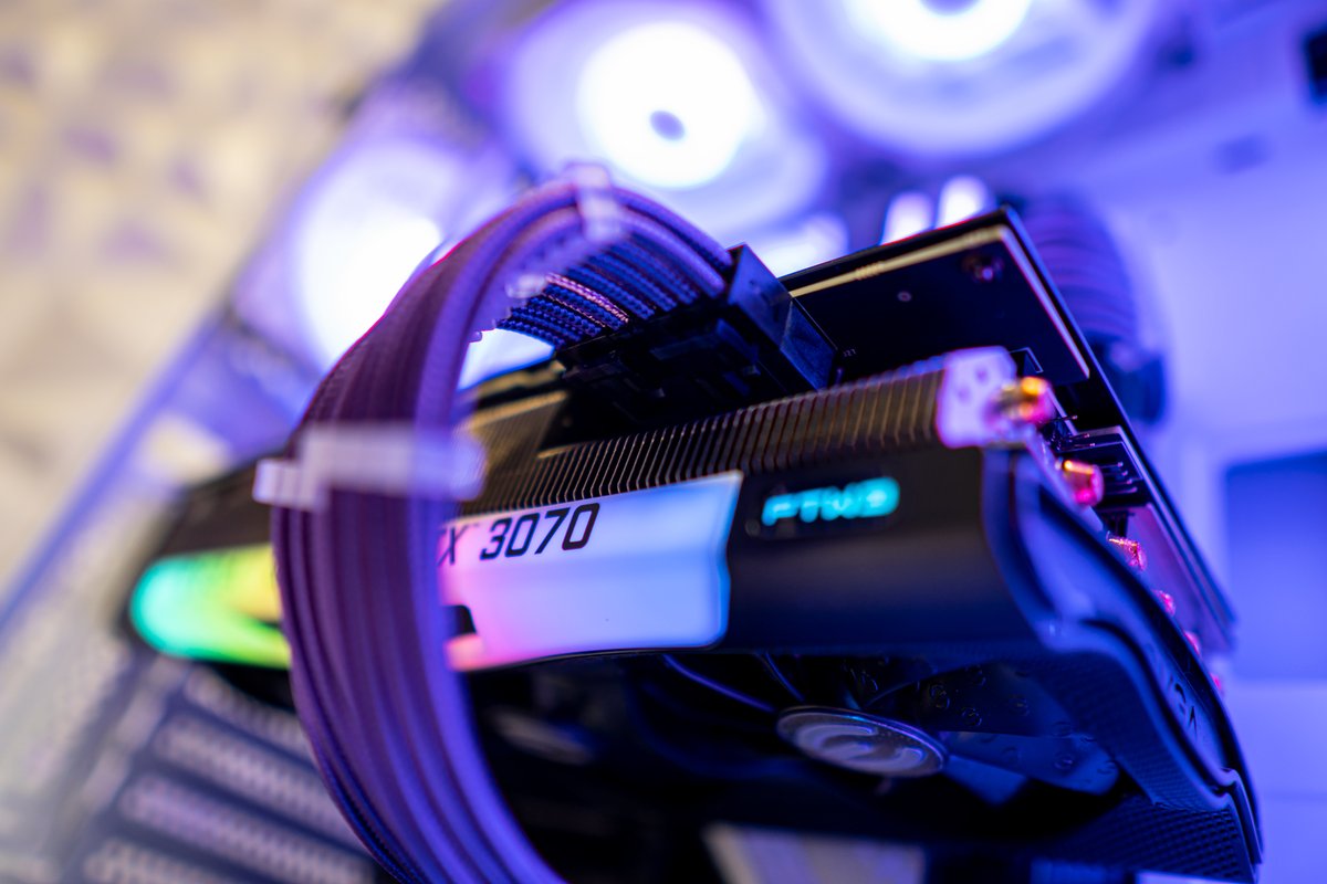 StinceBuilt's tweet image. This build is absolutely fire. 🔥

Who&apos;s NEXT?! ✅
stincebuilt.com/lets-build 

#StinceBuilt #CustomPCs