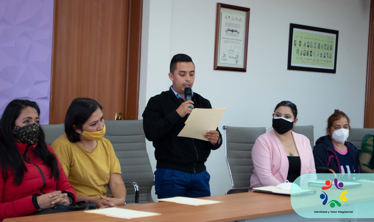 SMSEMmx's tweet photo. Primera entrega de Fondo de Apoyo a la Vivienda – SMSEM 2021-2024 #FOAVISMSEM
#IdentidadyValorMagisterial
#SMSEM https://t.co/1v1eE3BgAd