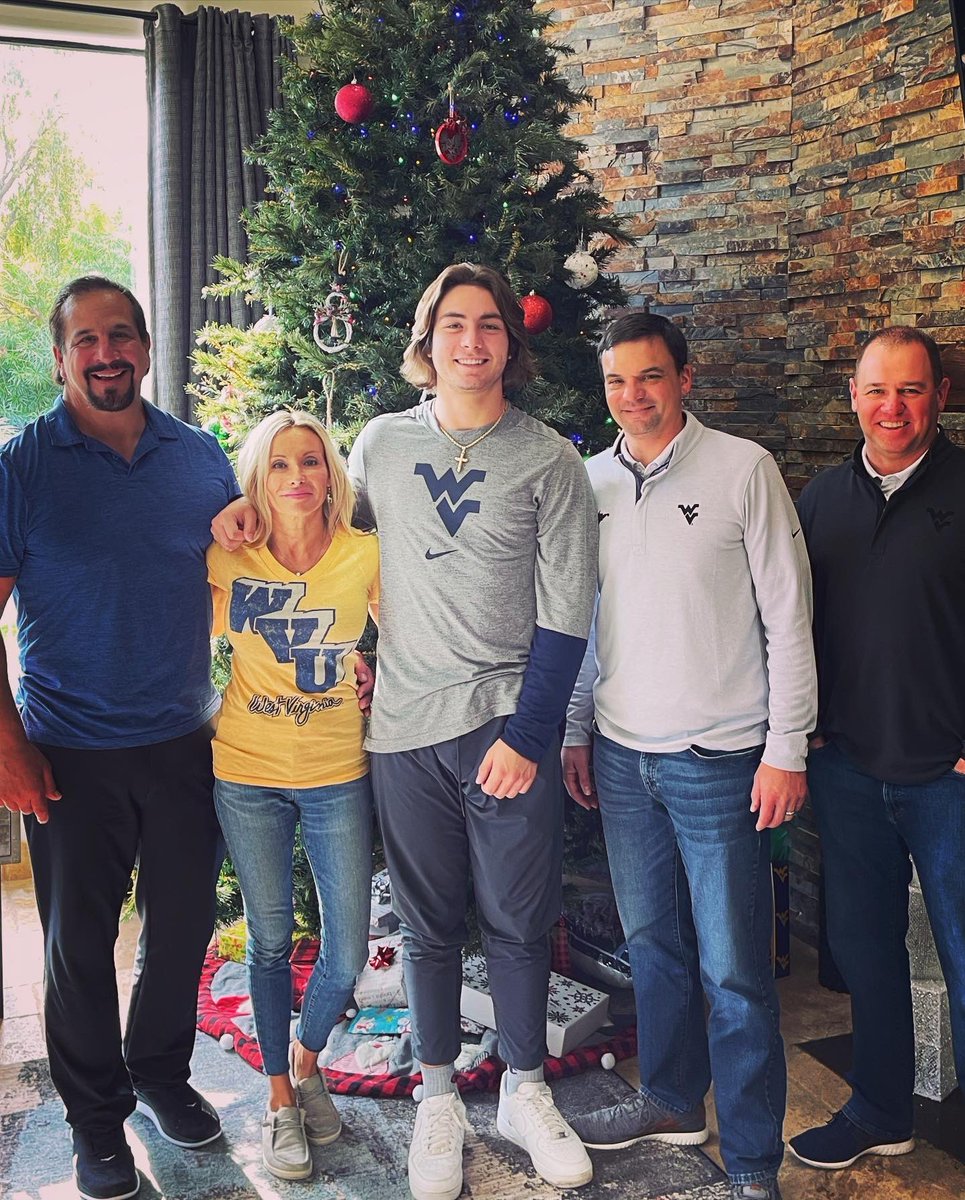 Home visit today! So excited to be Mountaineers! Thank you <a href="/NealBrown_WVU/">Neal Brown</a> <a href="/CoachSeanReagan/">Coach Sean Reagan</a> <a href="/WVUfootball/">West Virginia Football</a>