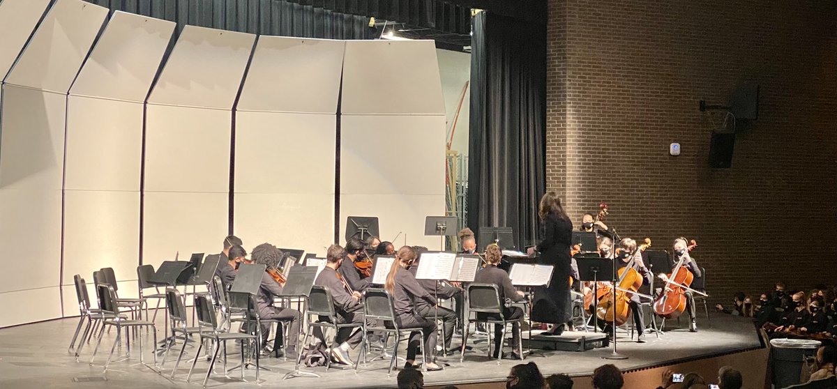 Middle School Orchestra <a href="/hayfieldorch/">Hayfield Orchestra</a> Fantastic first performance. High School Orchestra at 7:30!!