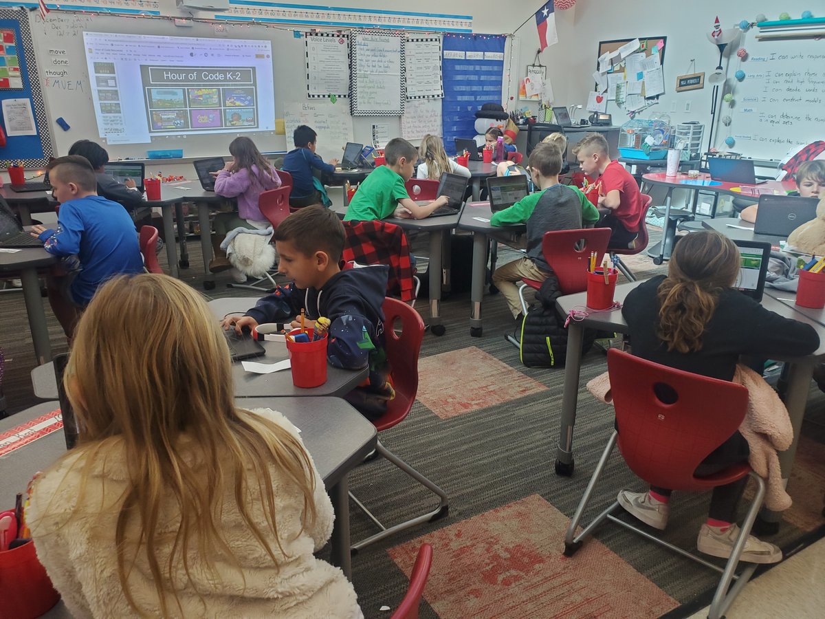 Rockwall_ITS's tweet photo. We love using some of the activities from @codeorg to get our students coding. Look at these kiddos coding some Grinch games and putting on a Dance Party! 🎁🕺💃#HourofCode2021  #risdcodes  Post your coding pictures #HourOfCode https://t.co/PnP9uSy52v