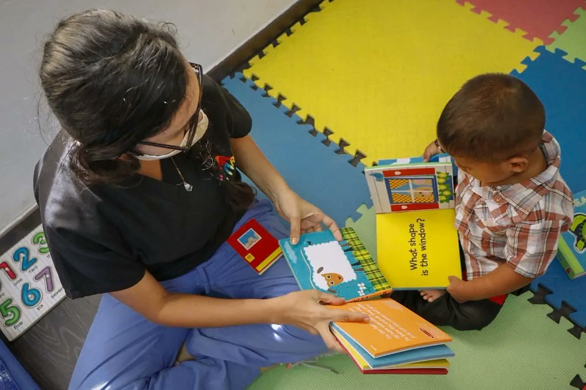 funda_renace's tweet photo. Con amor y compromiso, FundaRenace ha llevado esperanza a los hogares maracaiberos.

Brindamos atención individualizada a través de programas orientados a la estimulación, habilitación y rehabilitación física de cada pequeño.

¡Somos atención, salud y amor! https://t.co/PfwKf8ejye