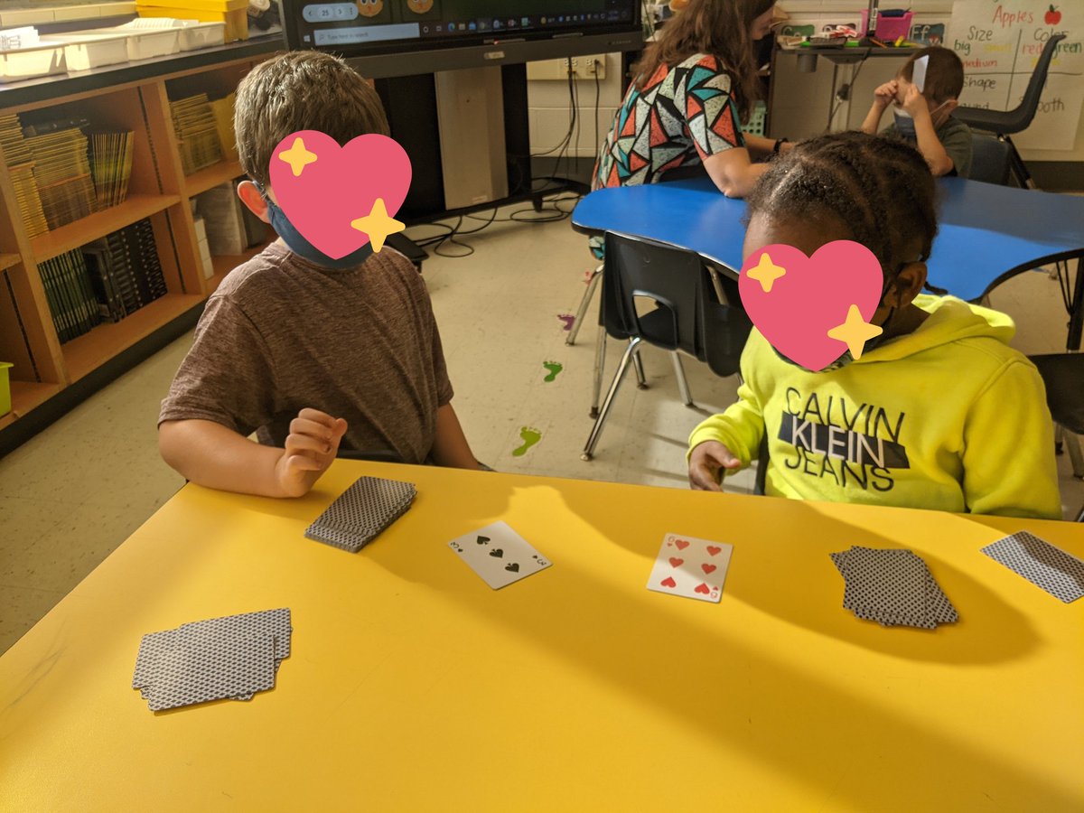 EZbeingGreene_'s tweet photo. This week my Grasshoppers are learning how to compare numbers, so we played a game of WAR! The highest number or any face card flipped wins. This can be adapted to the lowest card number flipped wins.♥️♠️#mathcardgames #PPSShines #VESSoars #MsGreenesGrasshoppers @VictoryElemPPS https://t.co/5Fv5AKKRNg