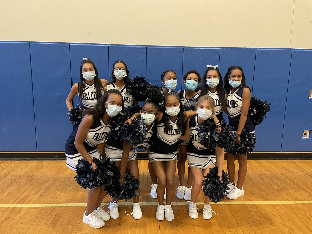 lizcroteau's tweet photo. Go Falcons! 💙🤍📣 @MissMcGrathFRCS https://t.co/nnNzR0wH8f