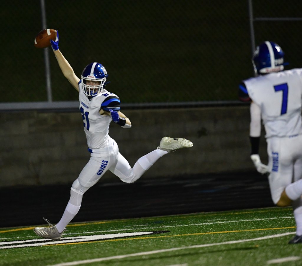 blakerohrerr's tweet photo. Thank you @WoodburyFB for a great two years. 
- 2x All-Conference 
- 1,013 receiving yards (2nd most school history)
- 9 TD
- Lifelong memories https://t.co/vE5u8qgdIt