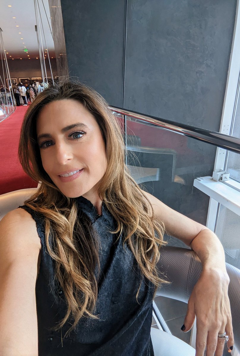 There's nothing like the end of an event...so much excitement, new relationships &amp; coming down from the "high." <a href="/uplive/">Aleksandr</a>.usa #performance #globalvillage #culturalunity <a href="/unipxmedia/">UNIPX MEDIA</a>