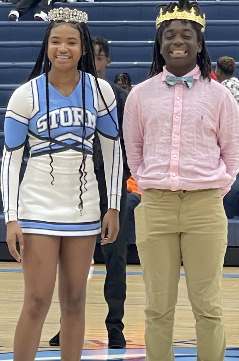 RockyForkMS's tweet photo. Congrats to our Homecoming gentleman representatives and Homecoming King, Demarii!! https://t.co/17vMsXbovx