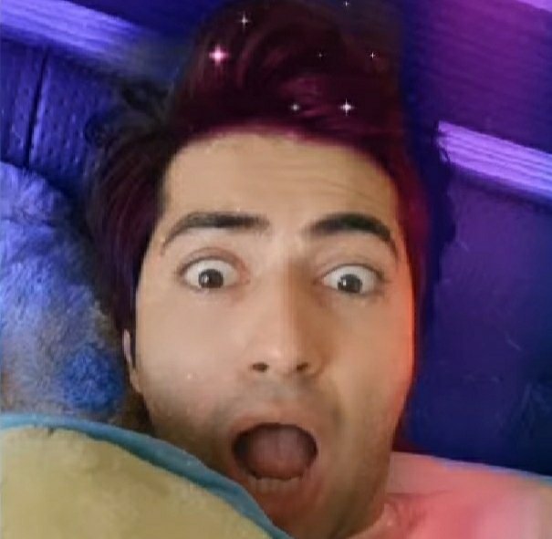 Shamita47484245's tweet photo. Alexa play:-
"Chura liya hai tumne jo dil ko
Najar nhi churana sanam"🙈🤧💝❤️
#pandyastore #midave https://t.co/k8P7sVdOn5