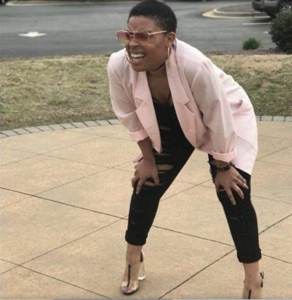 bilsirlgf's tweet image. us trying to find a difference between these two pfps like :