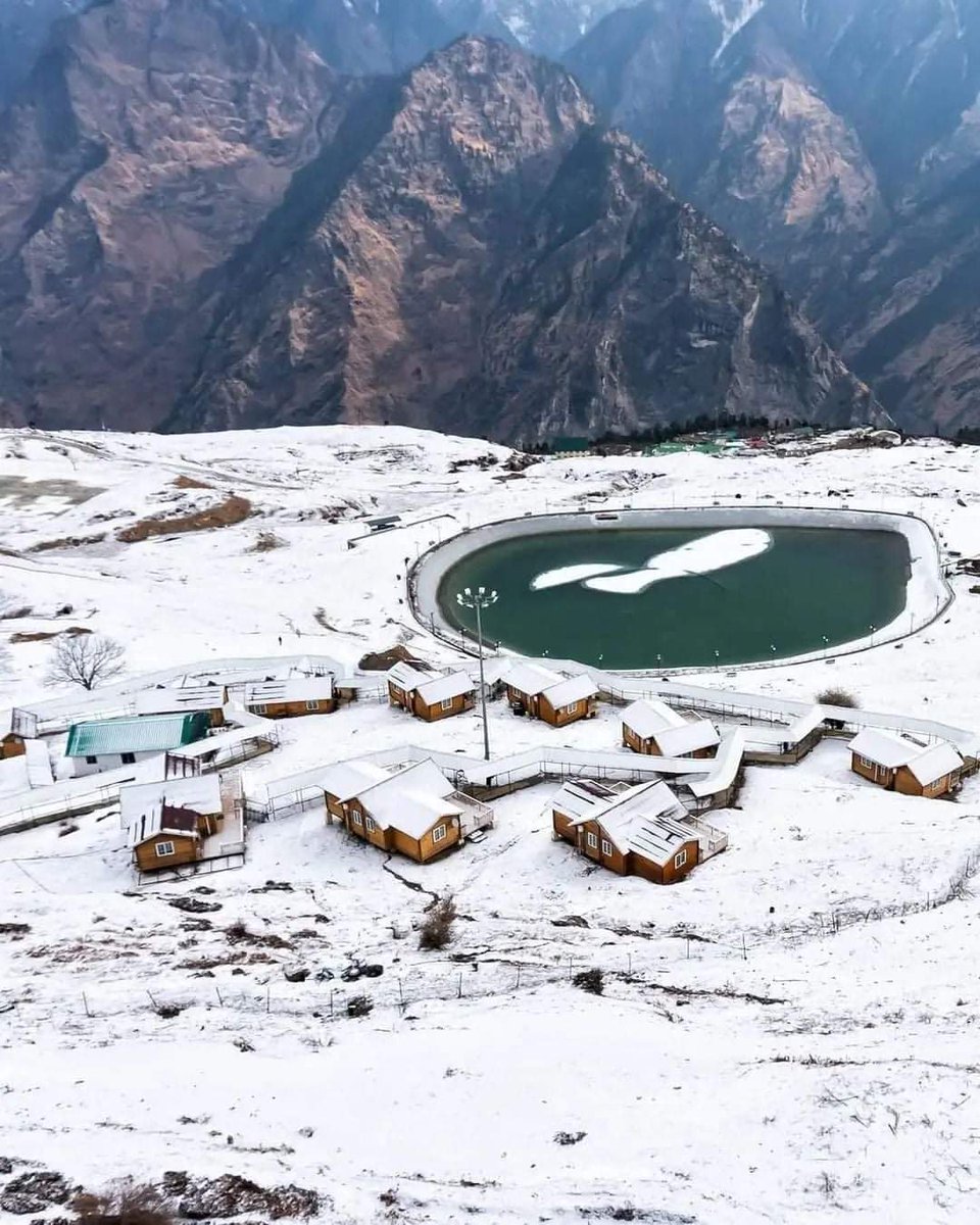 astrobadri's tweet photo. Uttrakhand' beauty in Happy Winters

#Astrobadri #Uttrakhand #NatureBeauty #WinterSession2021 https://t.co/mqPZBRnrcB