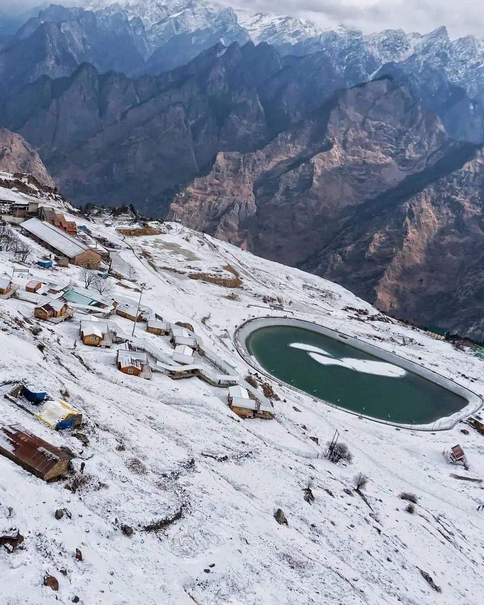 astrobadri's tweet photo. Uttrakhand' beauty in Happy Winters

#Astrobadri #Uttrakhand #NatureBeauty #WinterSession2021 https://t.co/mqPZBRnrcB