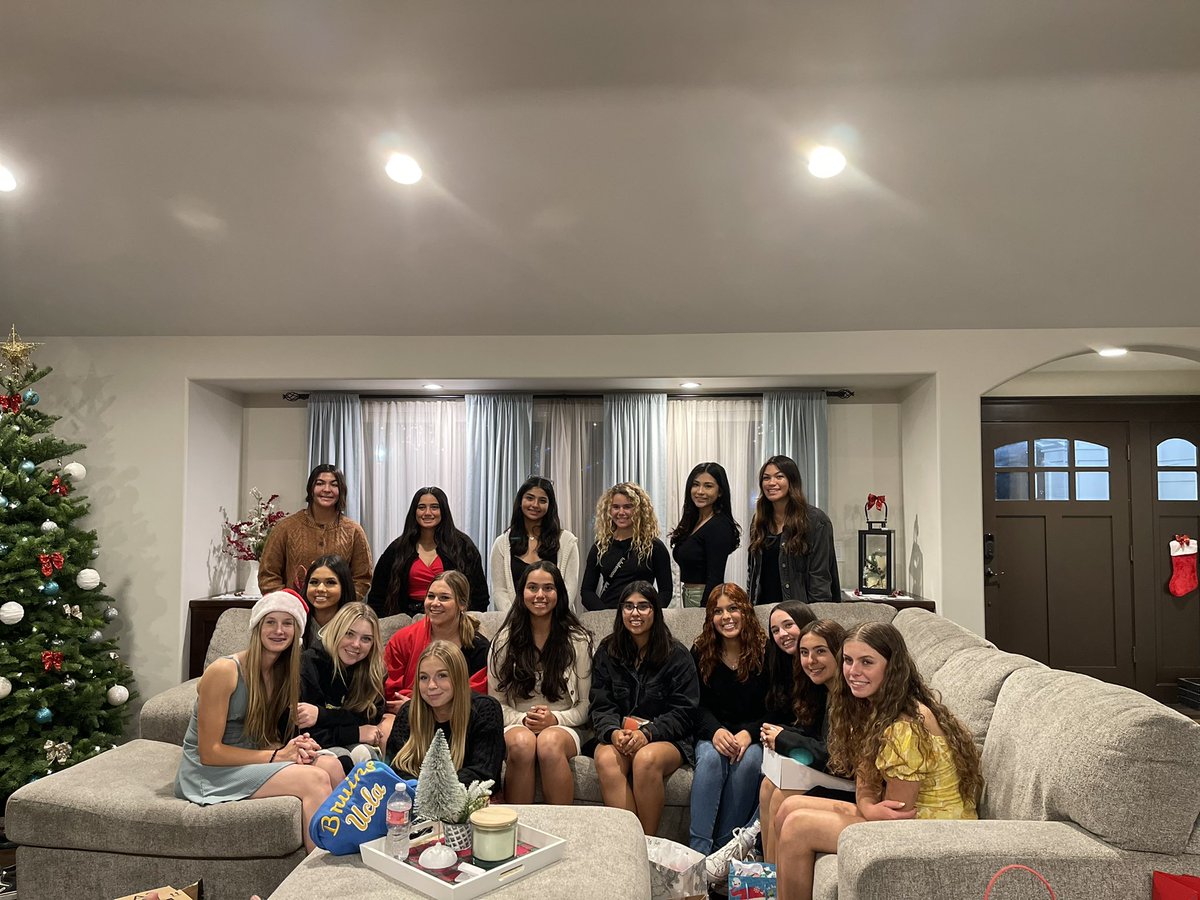 Wildcats_Holcomb/Knight/Kingery tweet media