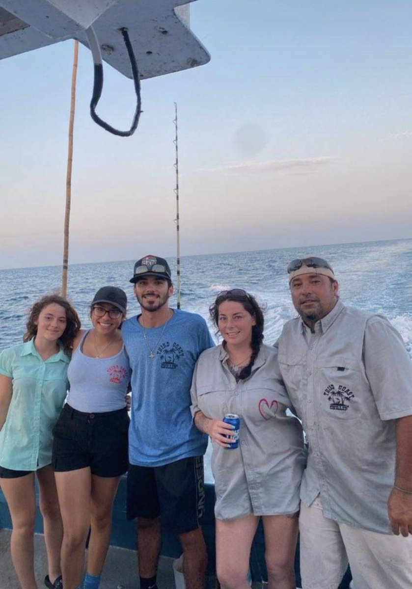 ChillinThird's tweet image. Chill*Fish*Live with Third Coast Chillin! Ask me about our apparel line 🐟🐠🎣