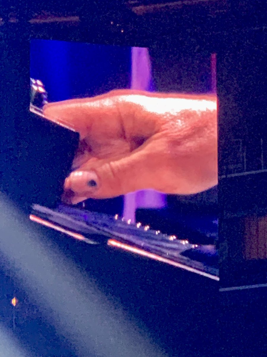 zeppelindriver's tweet photo. @GenesisTabletop @tonybanksmusic Saw the mysterious thumbnail at the DC show on Nov 18. Love ya Tony, but let someone else use the hammer! #LastDomino https://t.co/6q4s3TzY2a